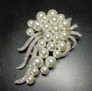 Vintage Cascading Pearl & Rhinestone Brooch "Awesome!"
